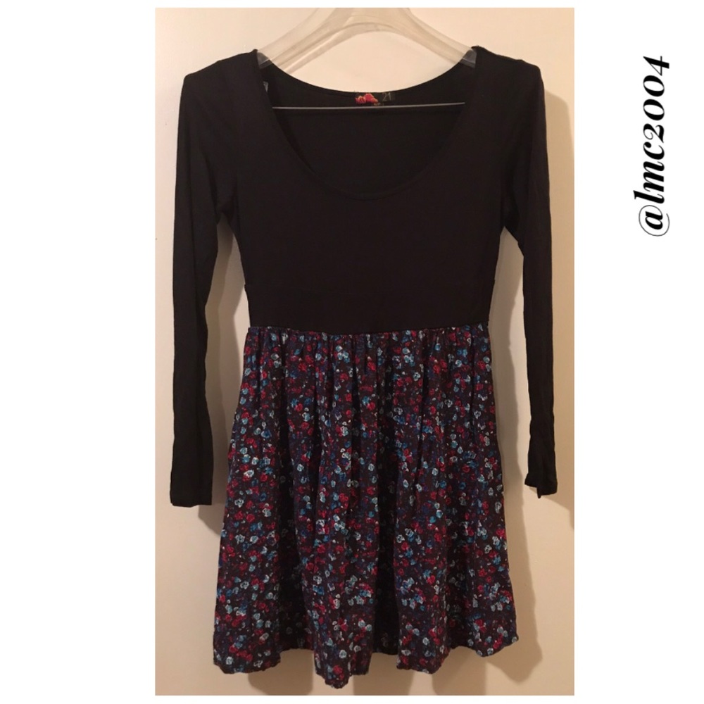 Just In🌸Forever21 Black Floral Dress🌸